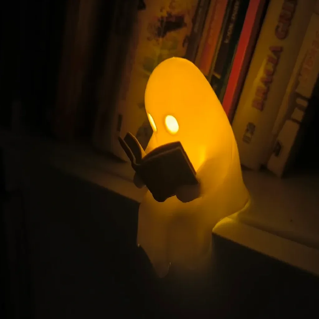 Fantasma leitor decorativo